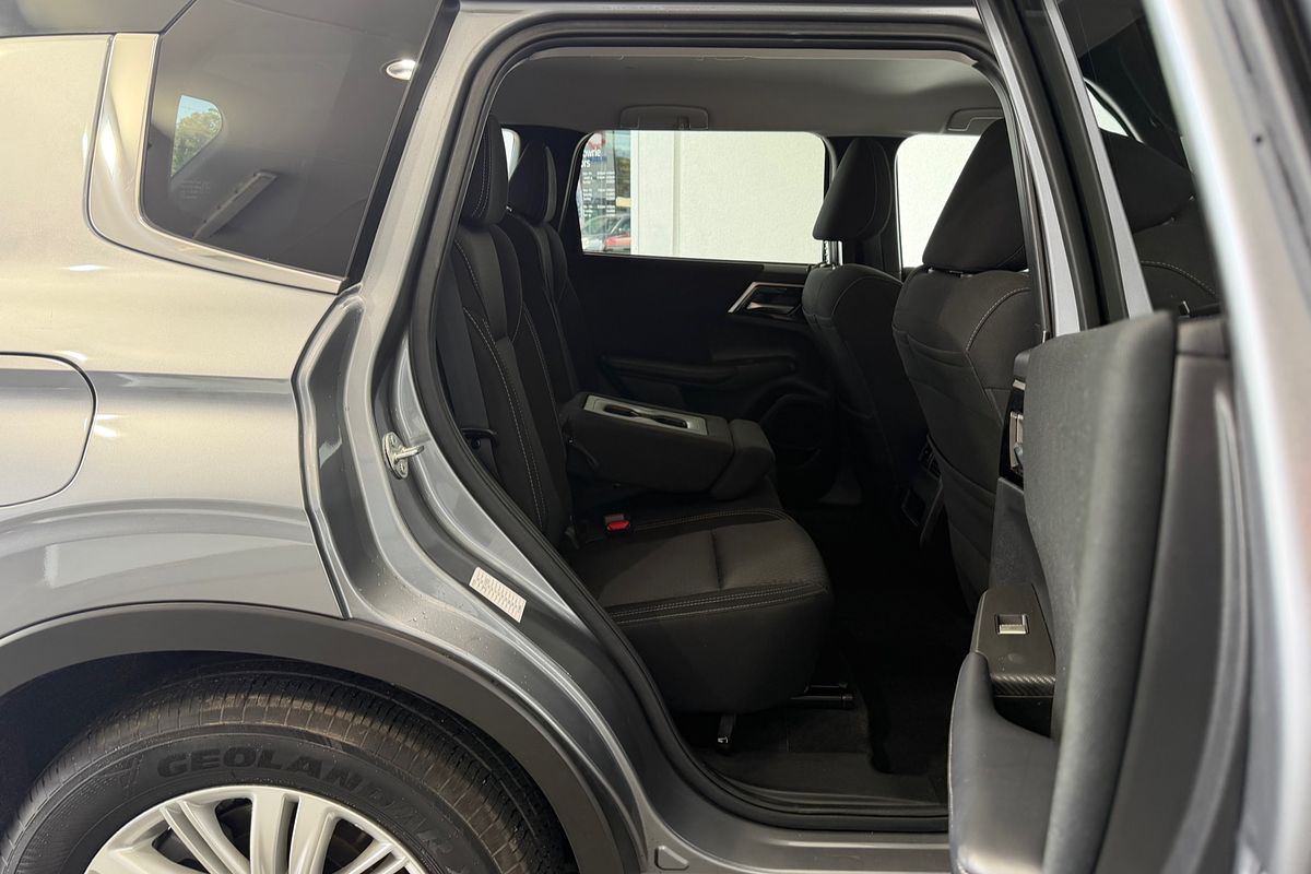 2023 Mitsubishi Outlander LS 7 SEAT (2WD) ZM MY23