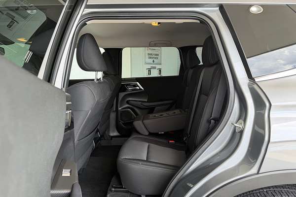 2023 Mitsubishi Outlander LS 7 SEAT (2WD) ZM MY23