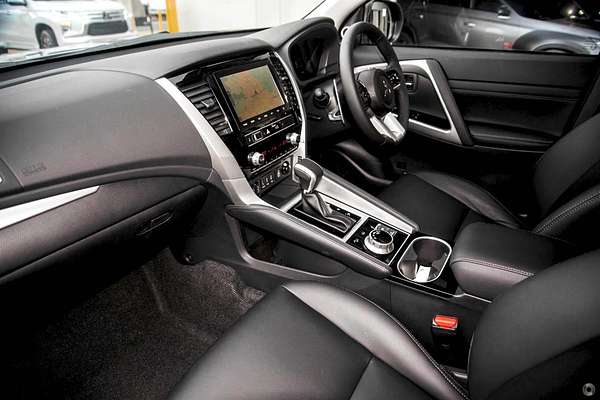 2025 Mitsubishi Pajero Sport Exceed QG