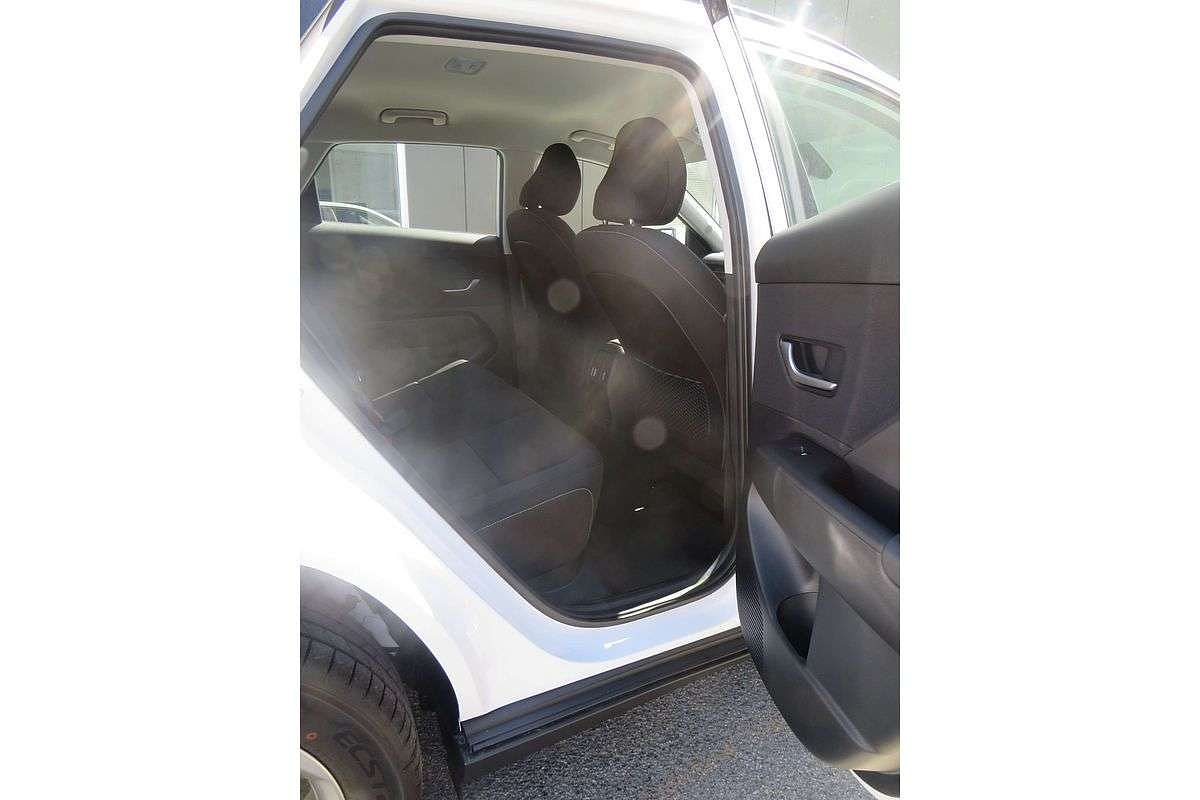 2025 Hyundai Kona  SX2.V3