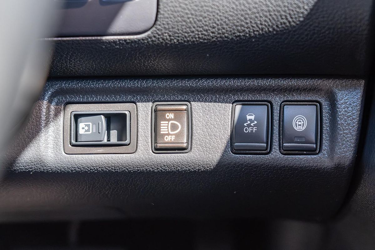 2024 Nissan Navara PRO-4X Warrior D23 4X4