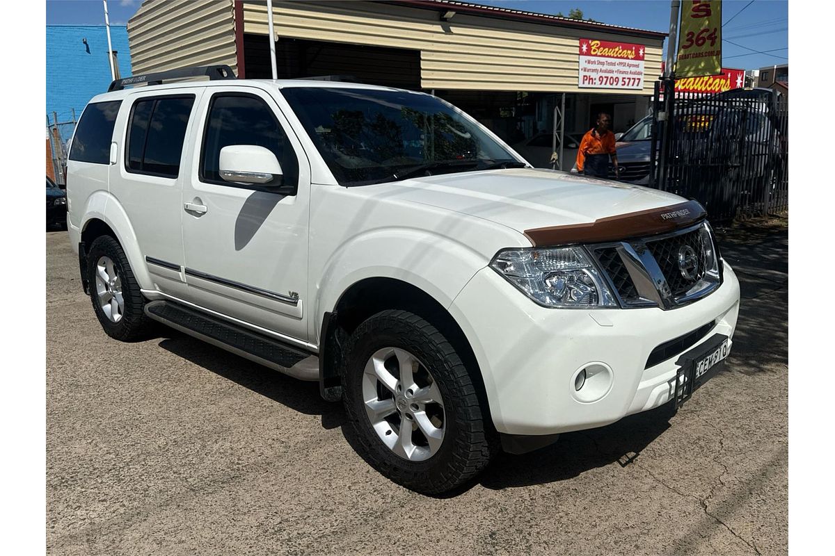 2011 Nissan Pathfinder Ti 550 R51