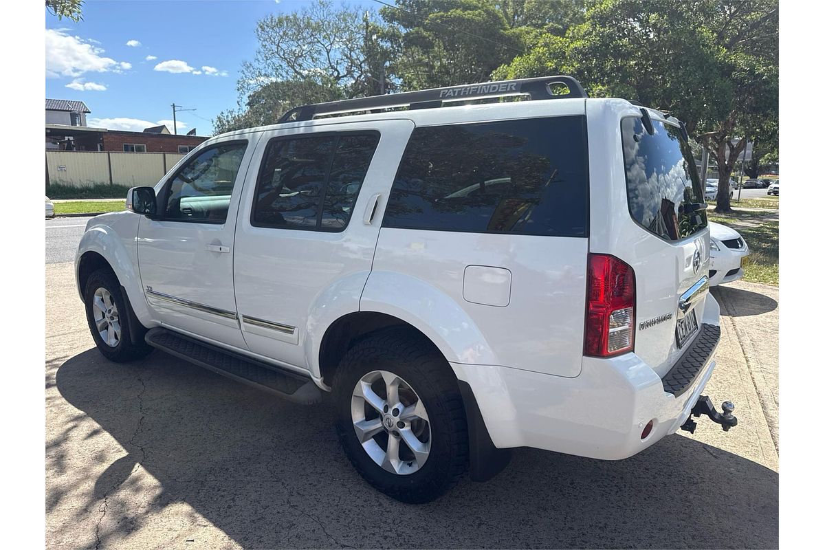 2011 Nissan Pathfinder Ti 550 R51