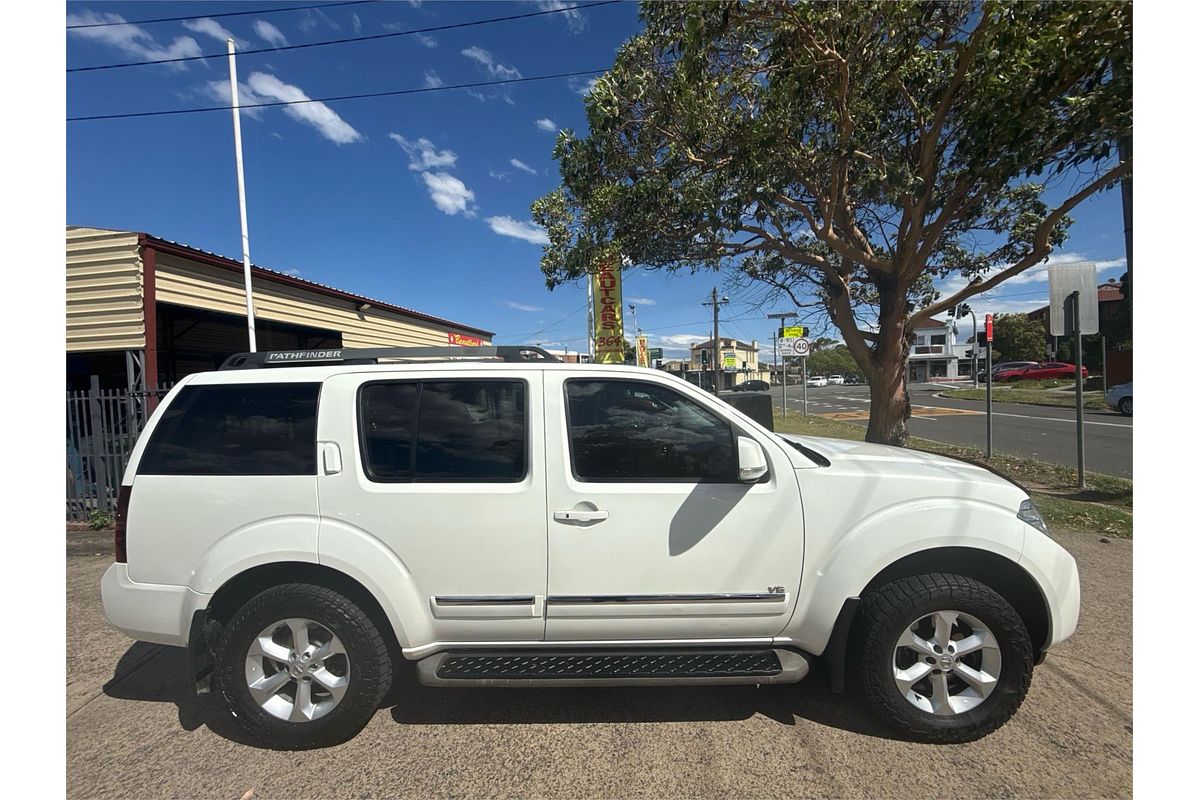 2011 Nissan Pathfinder Ti 550 R51