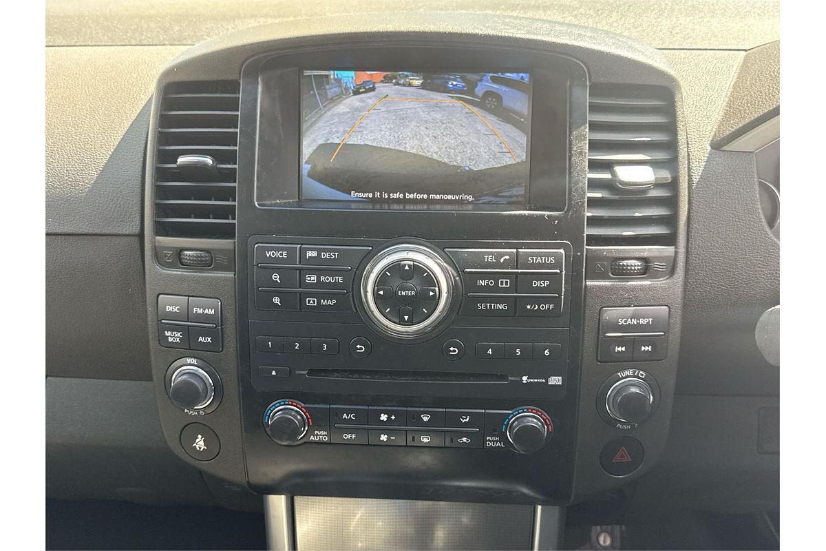 2011 Nissan Pathfinder Ti 550 R51