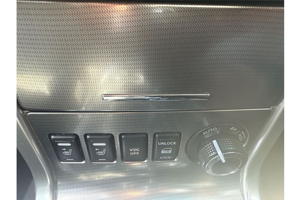 2011 Nissan Pathfinder Ti 550 R51