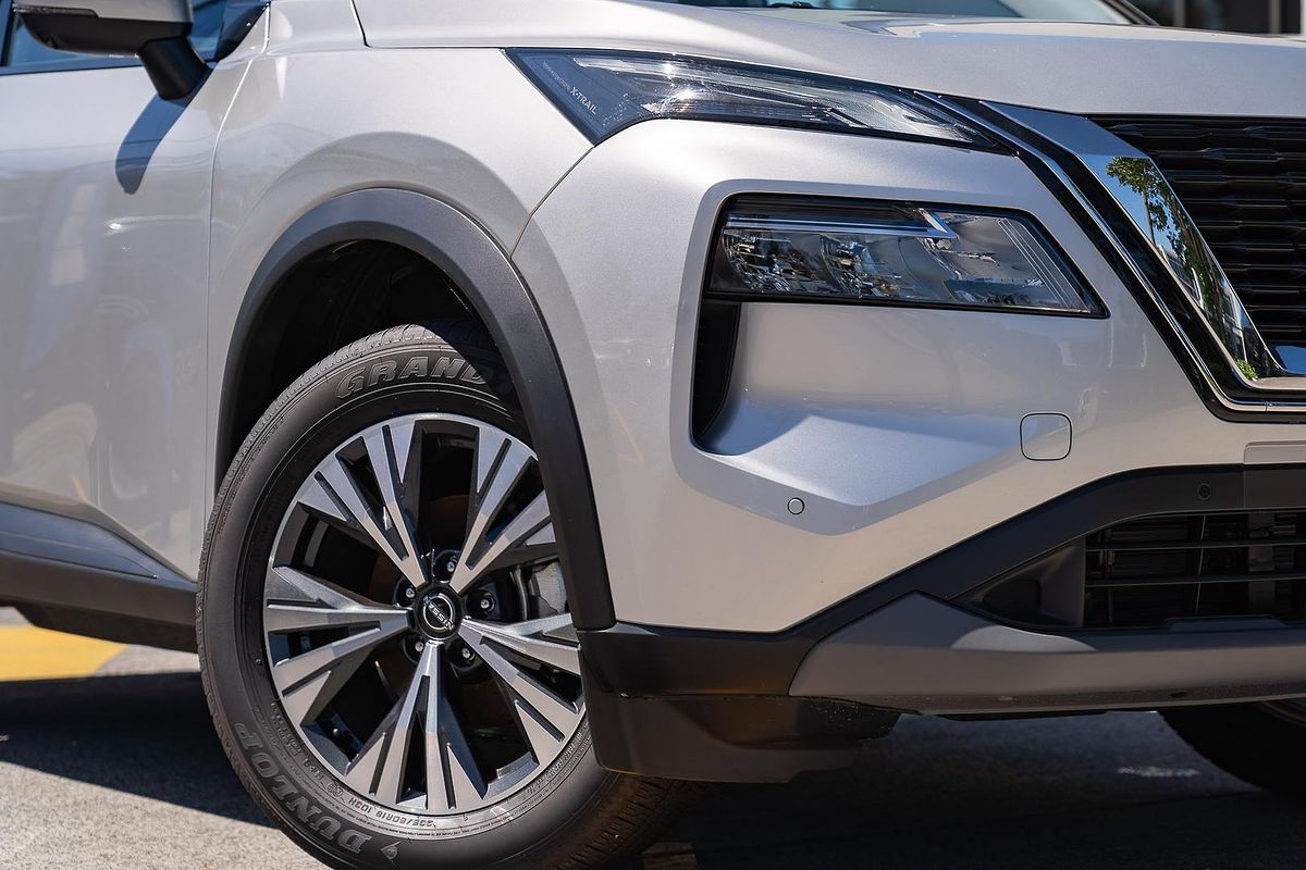 2025 Nissan X-TRAIL ST-L T33