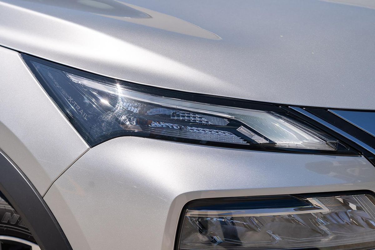 2025 Nissan X-TRAIL ST-L T33