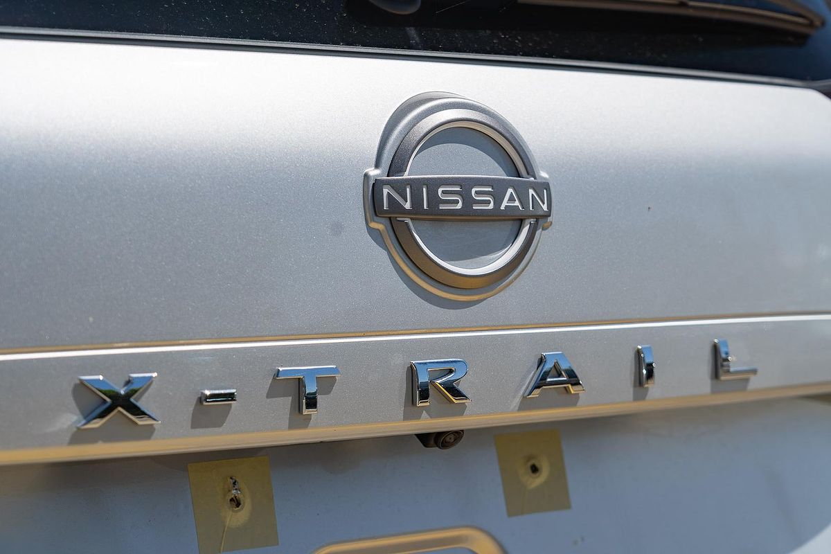 2025 Nissan X-TRAIL ST-L T33