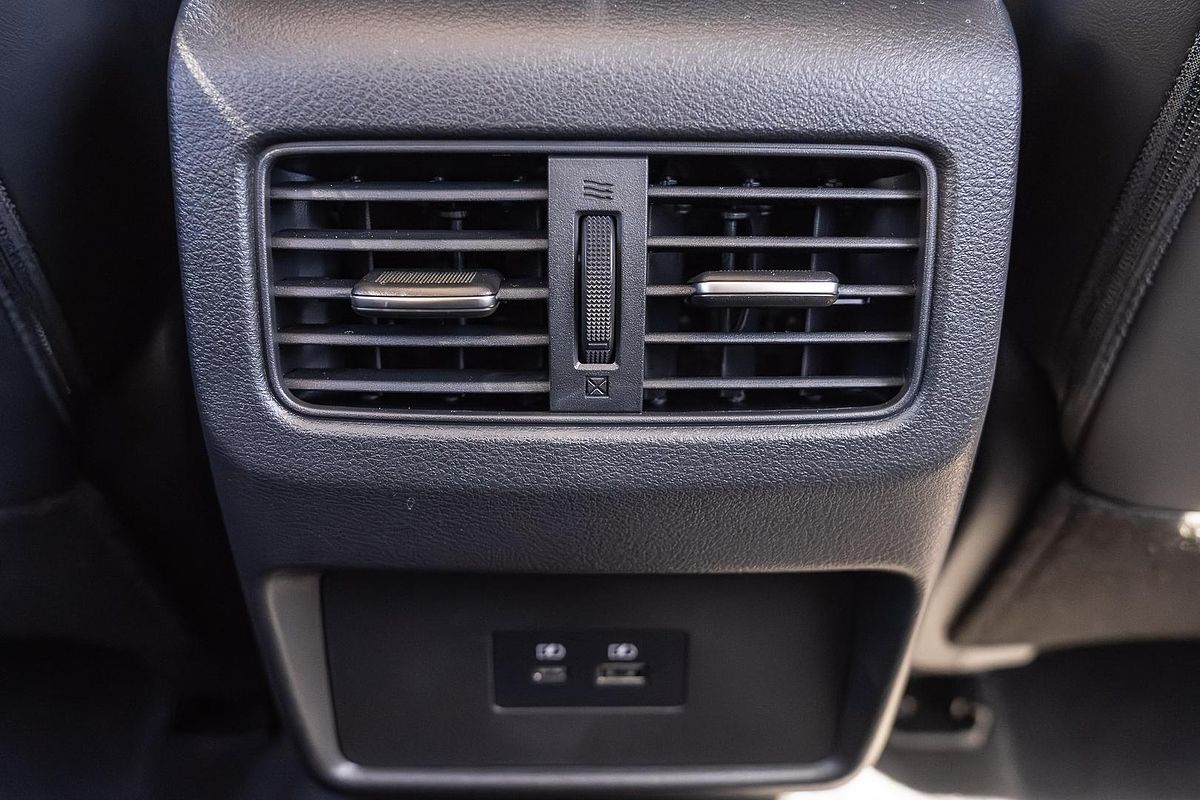 2025 Nissan X-TRAIL ST-L T33