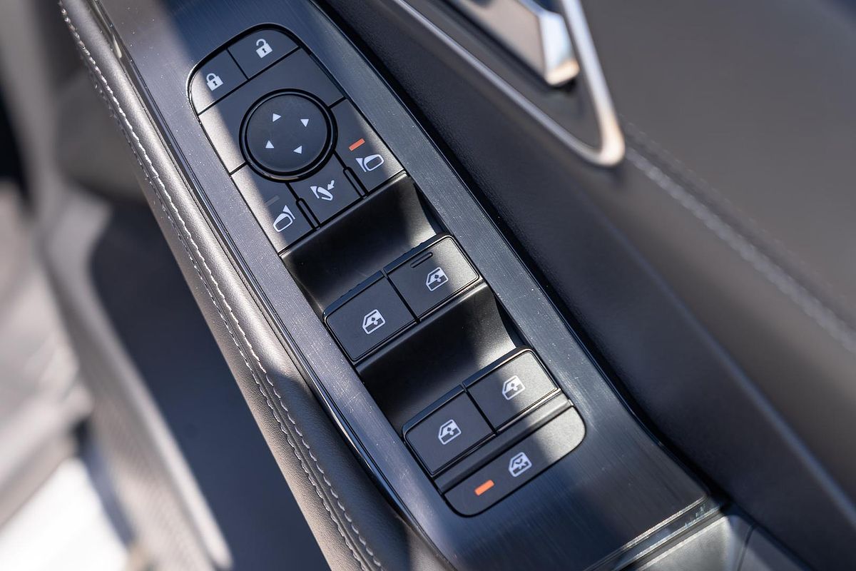 2025 Nissan X-TRAIL ST-L T33