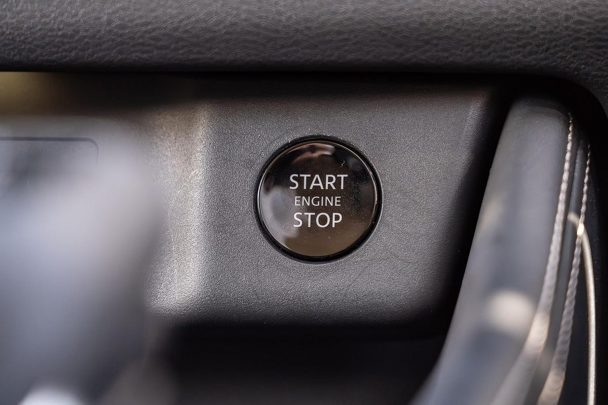 2025 Nissan X-TRAIL ST-L T33