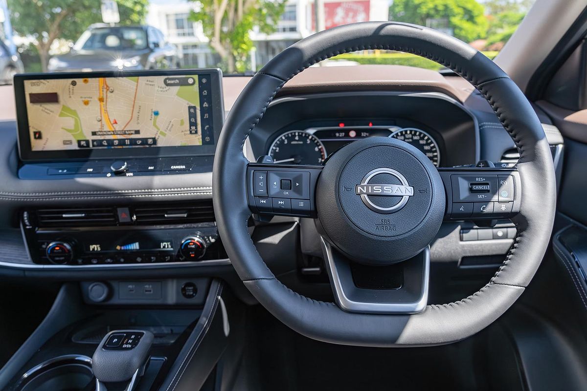 2025 Nissan X-TRAIL ST-L T33