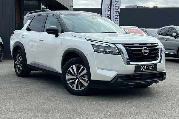 2024 Nissan Pathfinder Ti R53