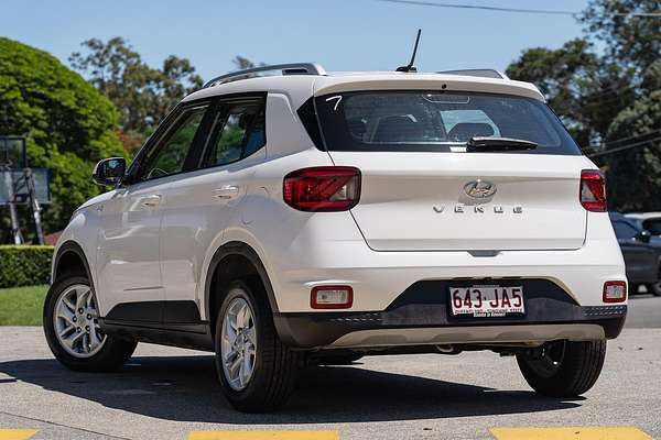 2024 Hyundai Venue Elite QX.V5