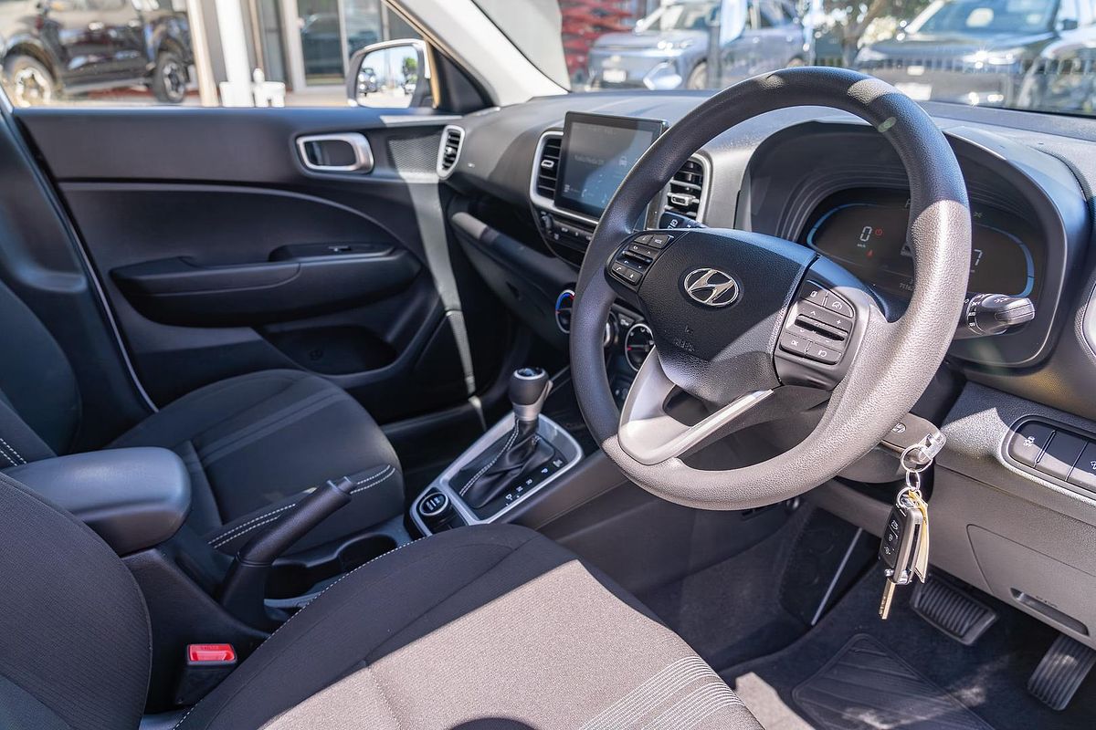2024 Hyundai Venue Elite QX.V5