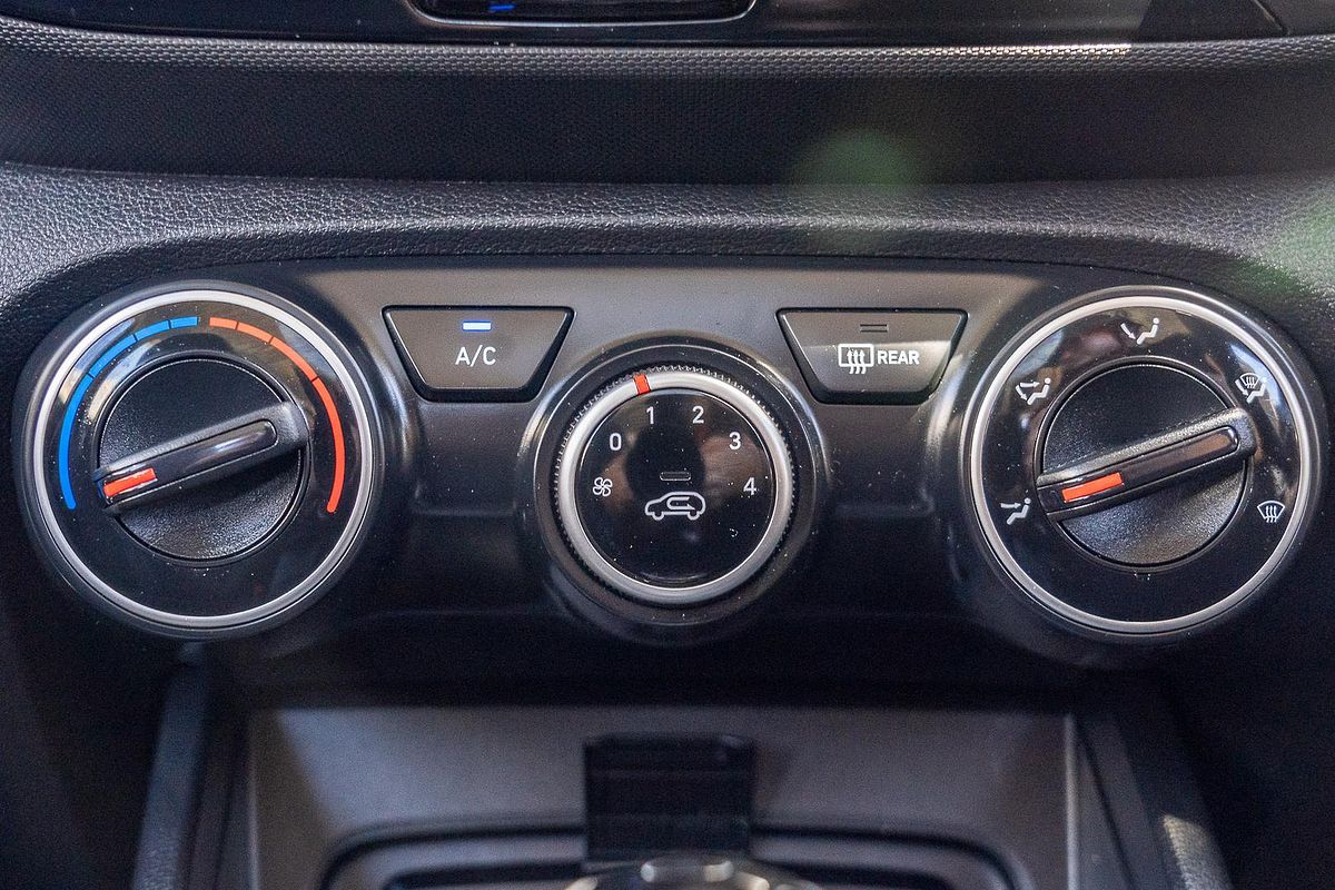 2024 Hyundai Venue Elite QX.V5