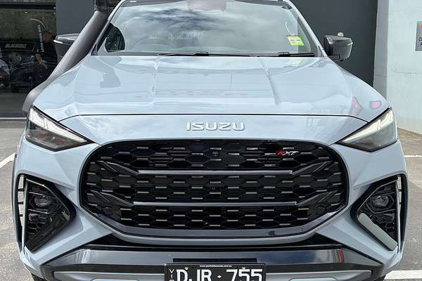 2025 Isuzu MU-X X-TERRAIN