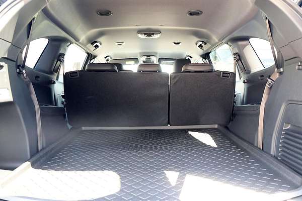 2025 Isuzu MU-X X-TERRAIN