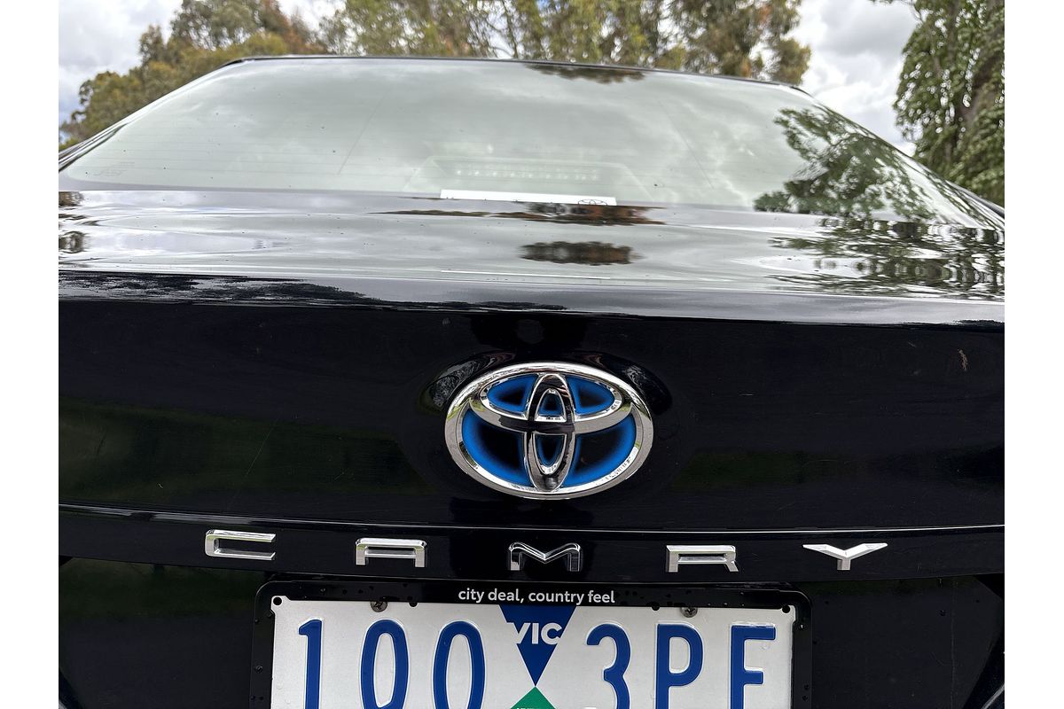 2019 Toyota Camry Ascent AXVH71R