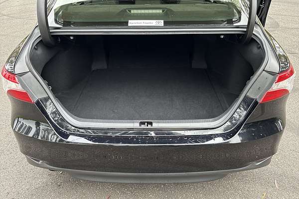 2019 Toyota Camry Ascent AXVH71R