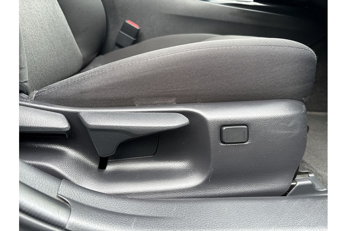 2019 Toyota Camry Ascent AXVH71R