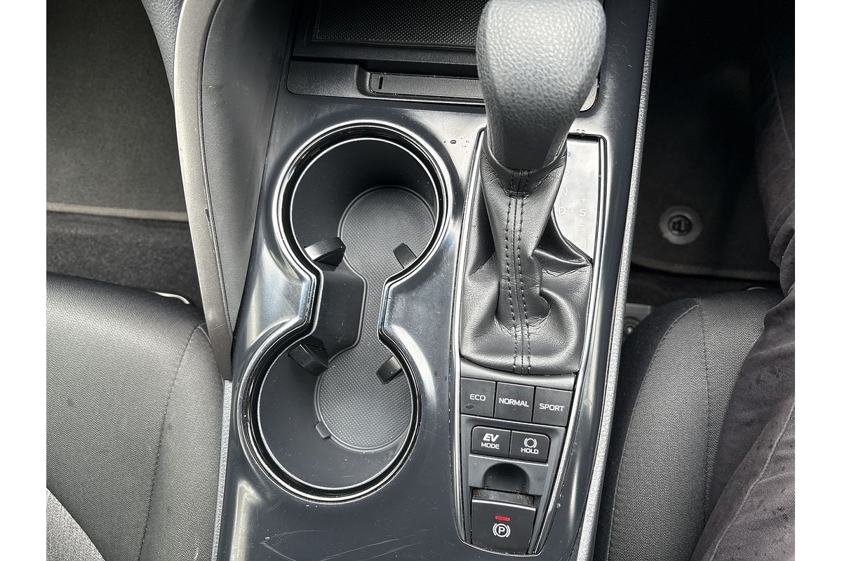 2019 Toyota Camry Ascent AXVH71R