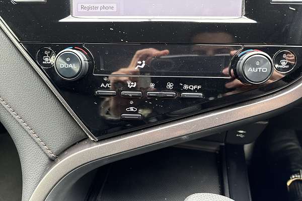 2019 Toyota Camry Ascent AXVH71R