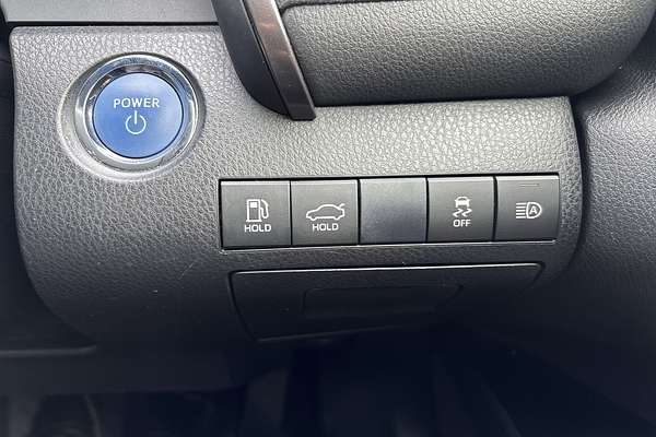 2019 Toyota Camry Ascent AXVH71R