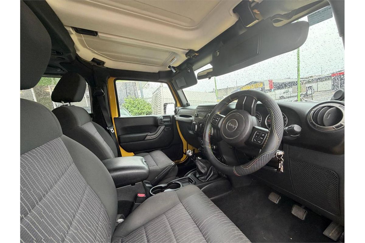 2010 Jeep WRANGLER RENEGADE (4x4) JK MY09