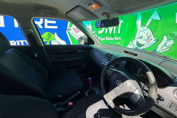 2010 Suzuki Swift  RS415