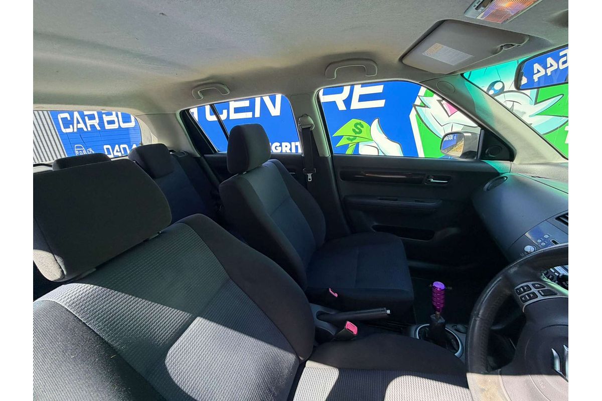 2010 Suzuki Swift  RS415