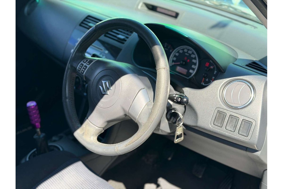 2010 Suzuki Swift  RS415