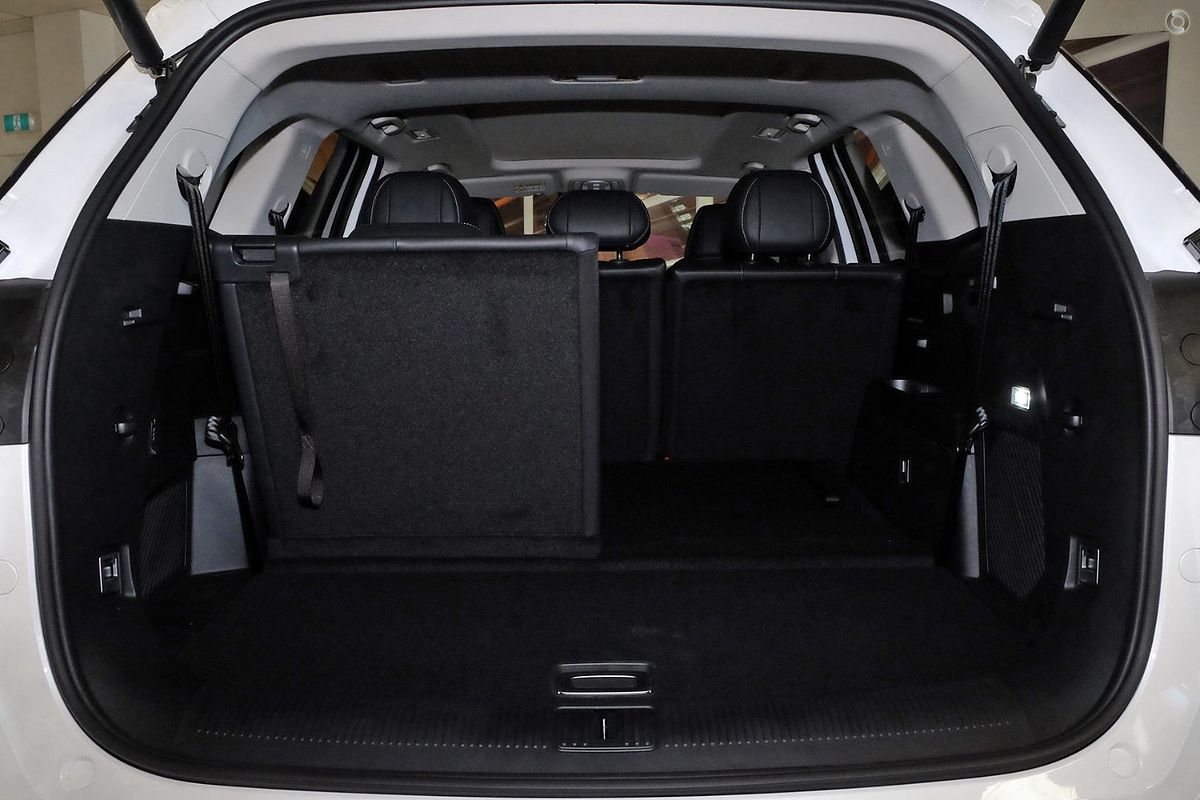 2025 MG QS Essence IS31