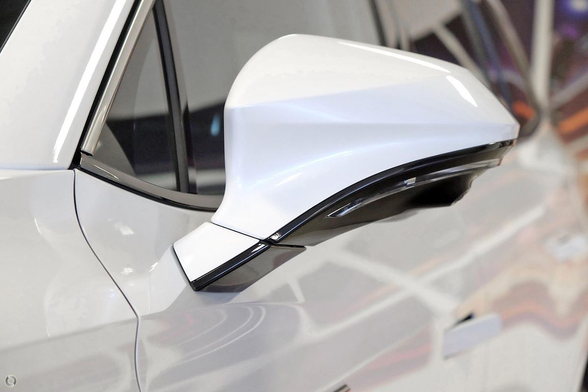 2025 MG QS Essence IS31