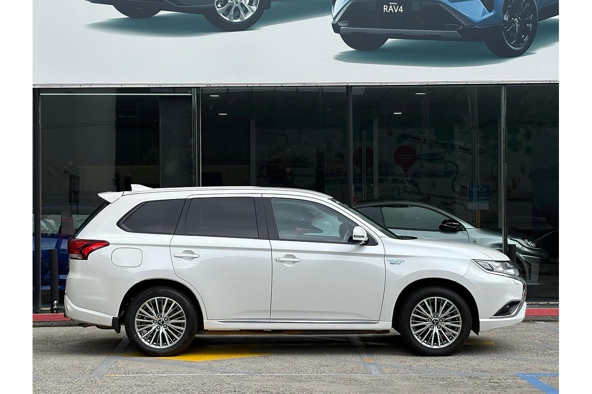2021 Mitsubishi Outlander PHEV ES ZL