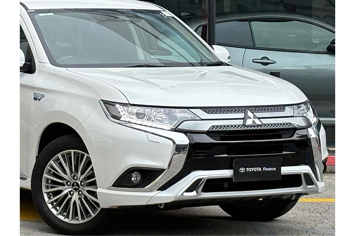 2021 Mitsubishi Outlander PHEV ES ZL