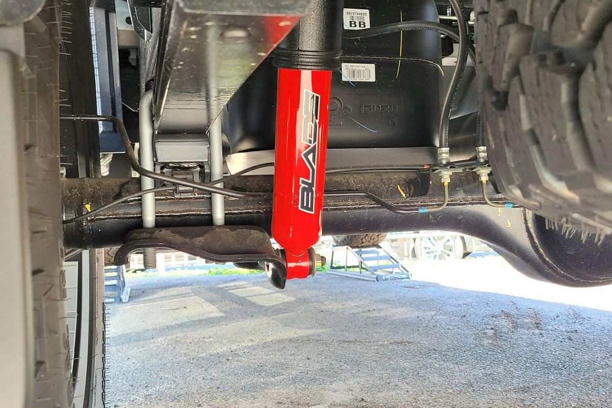 2024 Isuzu D-MAX BLADE 4X4