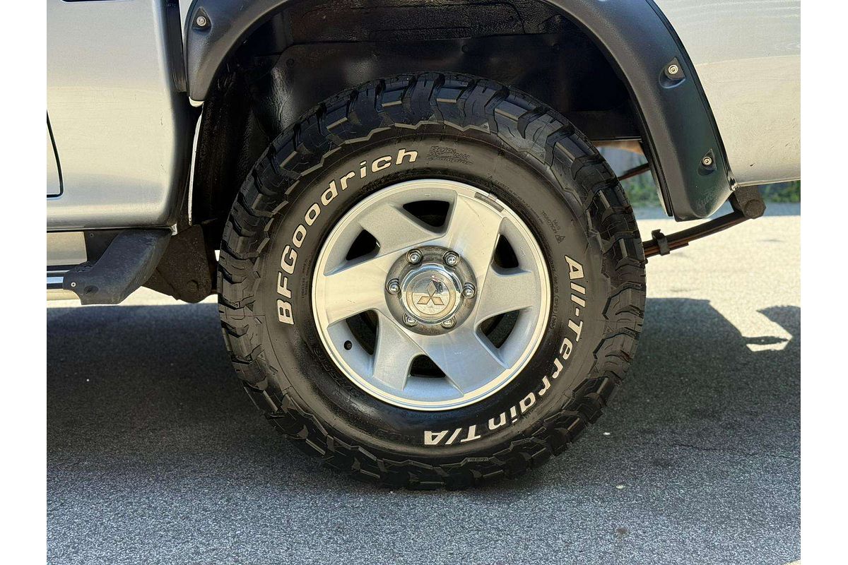 2005 Mitsubishi Triton GLX-R MK 4X4