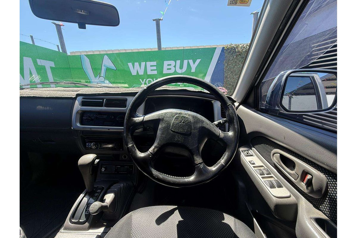 2005 Mitsubishi Triton GLX-R MK 4X4