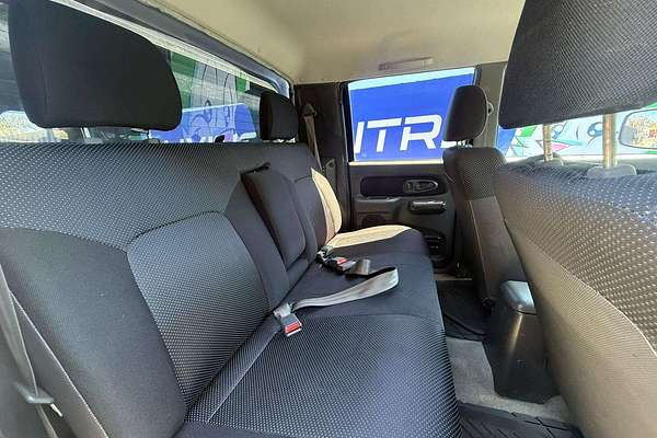 2005 Mitsubishi Triton GLX-R MK 4X4