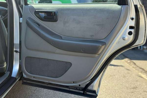 2004 Toyota Avalon GXi MCX10R Mark III