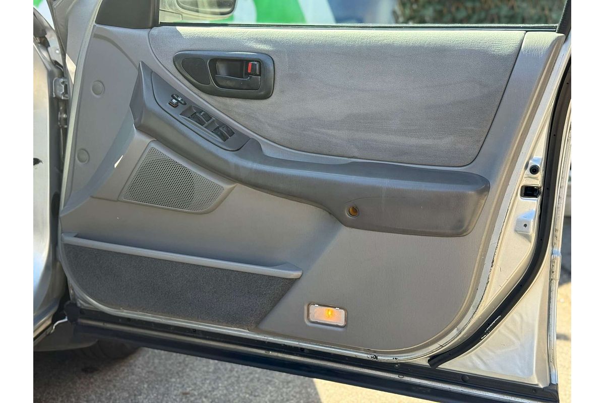 2004 Toyota Avalon GXi MCX10R Mark III