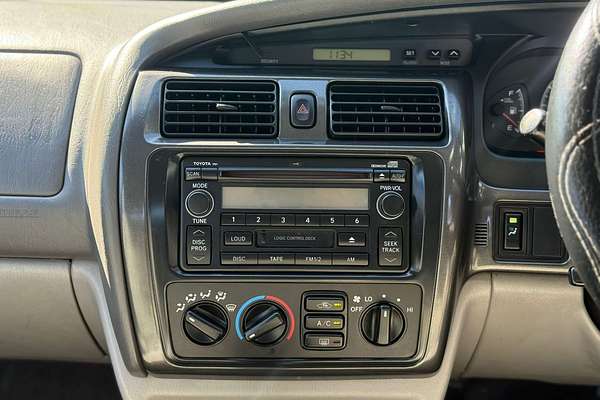 2004 Toyota Avalon GXi MCX10R Mark III