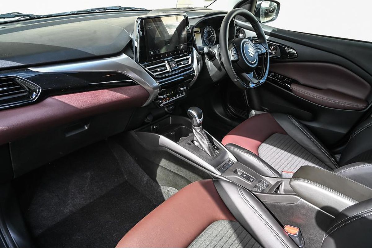 2025 Suzuki Fronx Hybrid KW