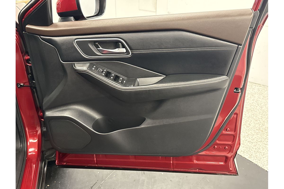 2023 Nissan X-TRAIL ST-L T33