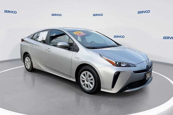 2022 Toyota Prius LE