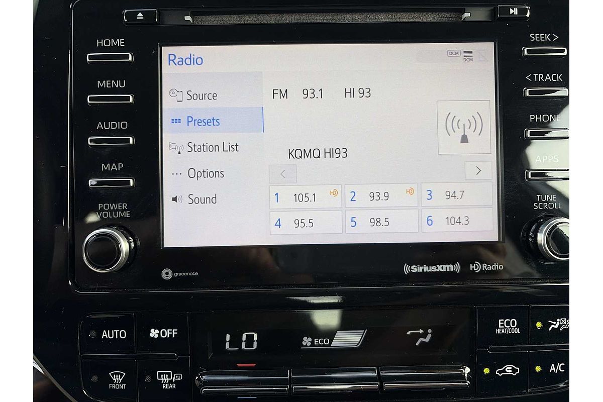 2022 Toyota Prius LE