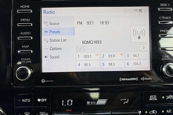 2022 Toyota Prius LE