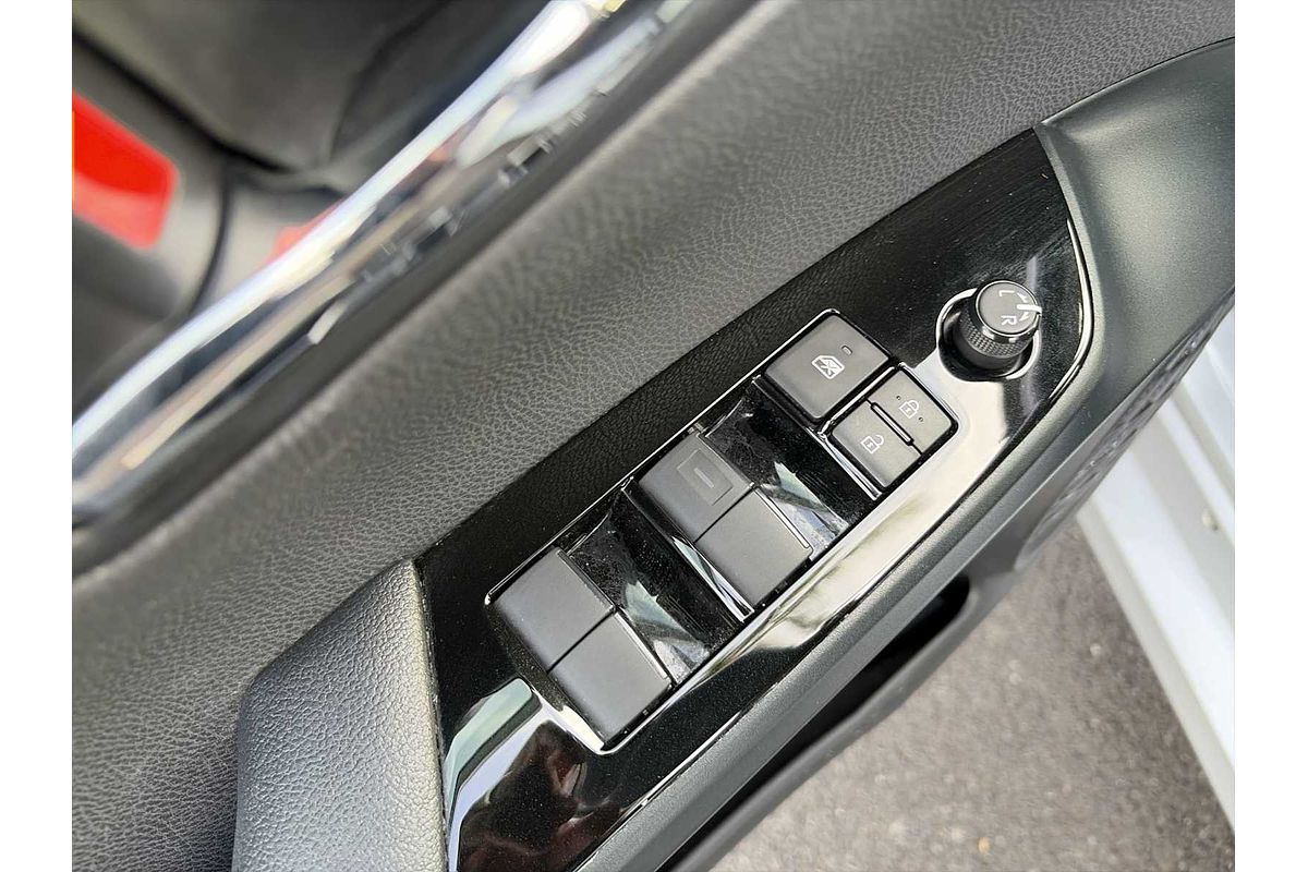 2022 Toyota Prius LE